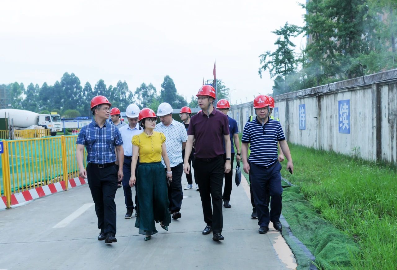 广汉市委常委,常务副市长魏宇调研广汉市人民医院新建项目