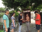 机关支部深入贫困户开展“精准扶贫·结对帮扶”活动