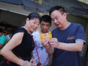 紧紧围绕脱贫目标 扎实推进“精准扶贫•结对帮扶”工作 （广汉市人民医医院机关党支部入户精准对接帮扶贫困户）